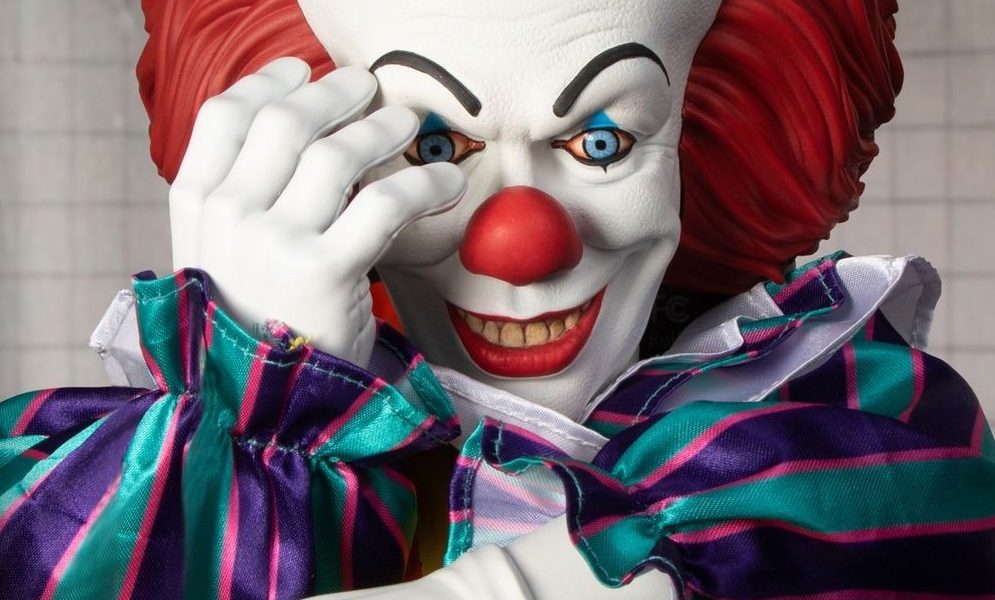 Mezco Roto Plush It Fallcon21 Roto Pennywise Timcurry Cover