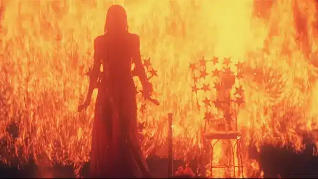 Carrie Casting Serie Smaller