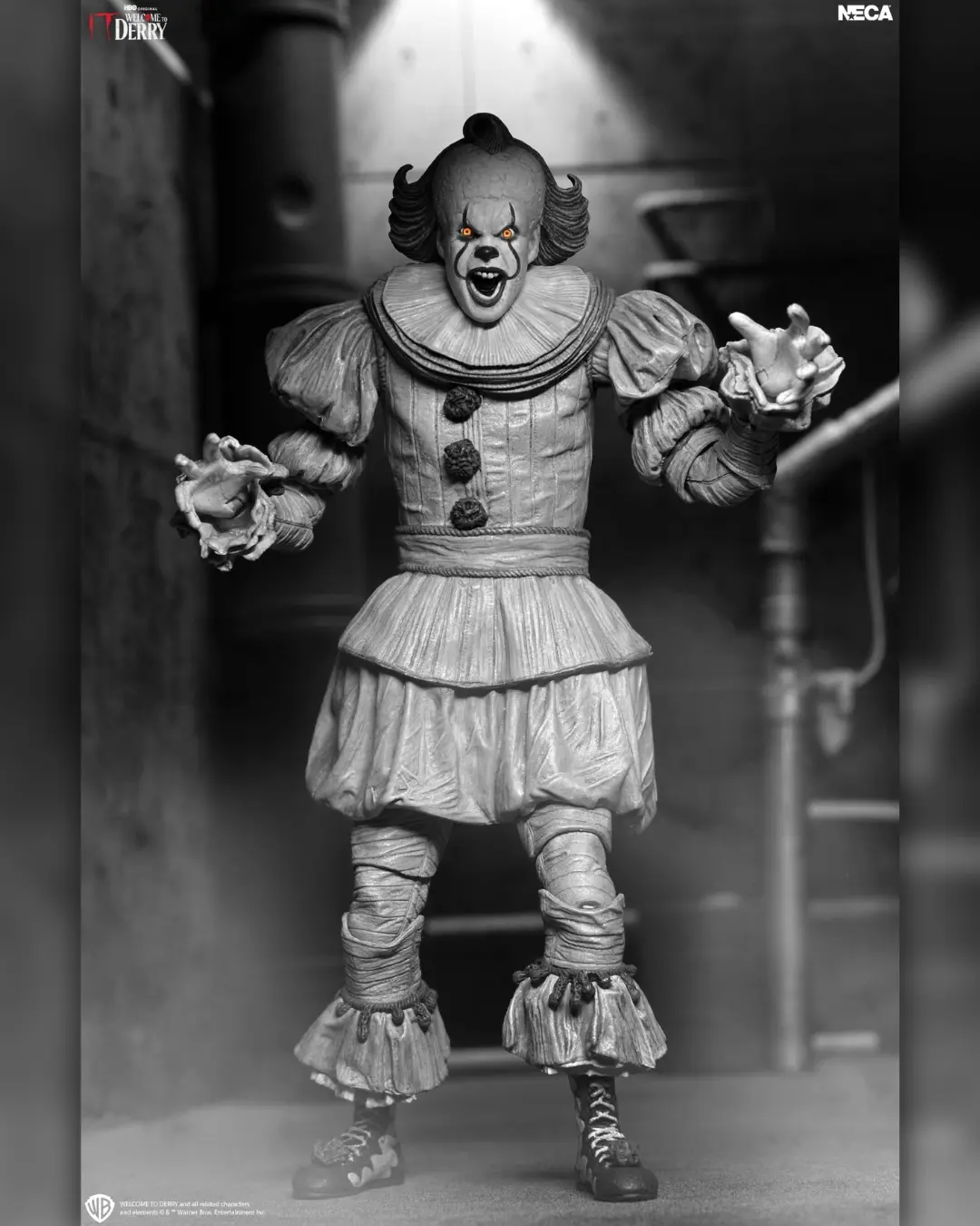 Neca Pennywise Derry 10